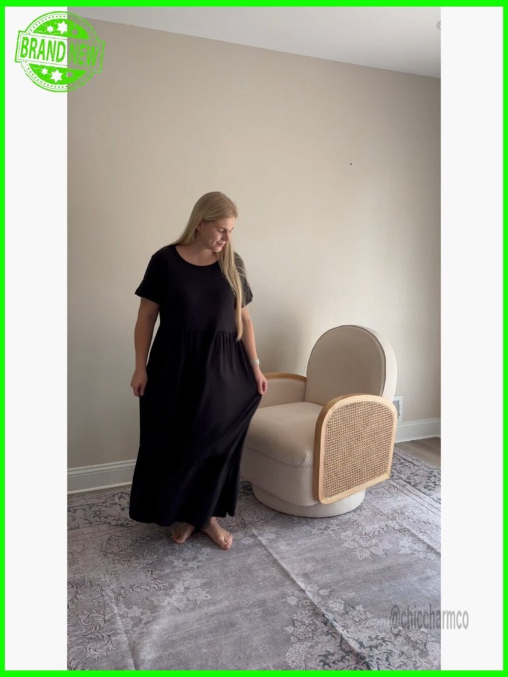 Plus Size Short Sleeve Maxi Dress with Pockets Tiered Flowy - Picture 4 of 7